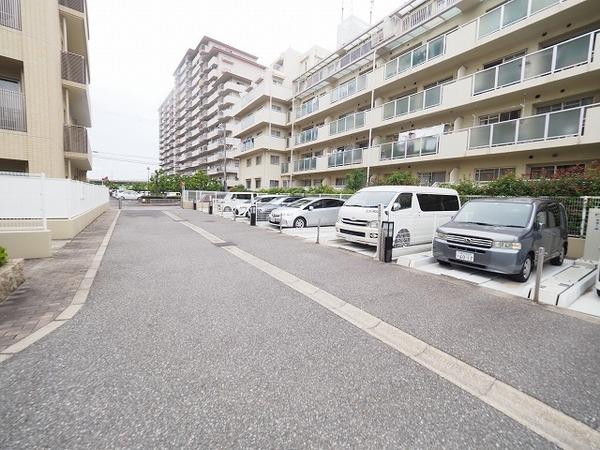 レピア東難波 駐車場