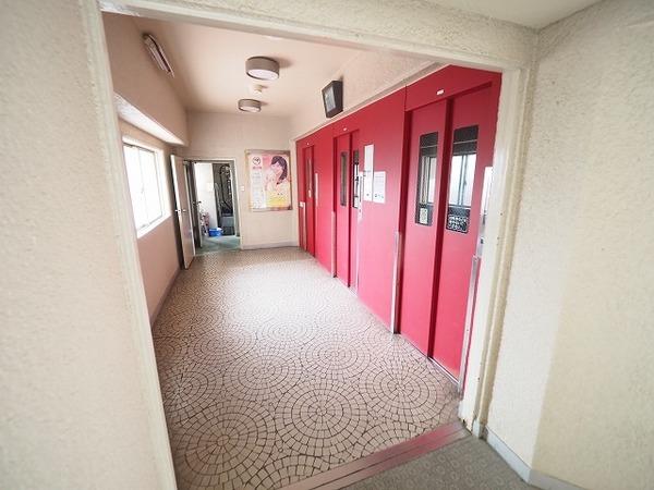 立花グリーンハイツ弐号棟 エントランス