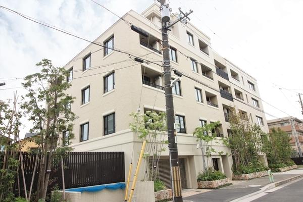 グランドメゾン茨木下中条 外観