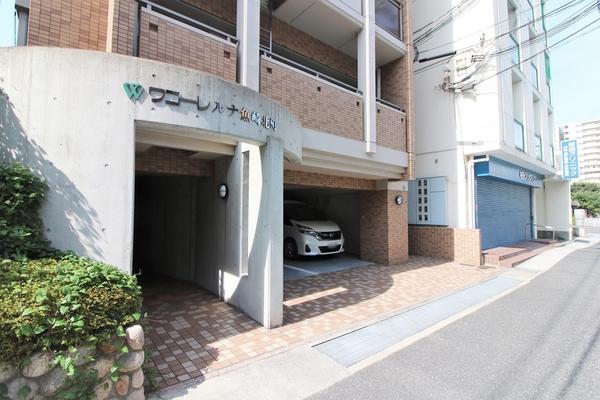 ワコーレルナ魚崎北町 駐車場