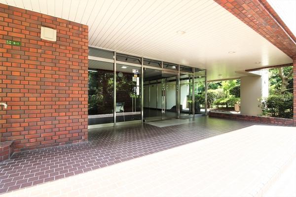 昭和山第三コーポ１号棟 エントランス