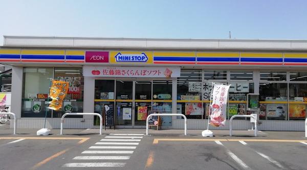 ミニストップ下野下古山店：176m