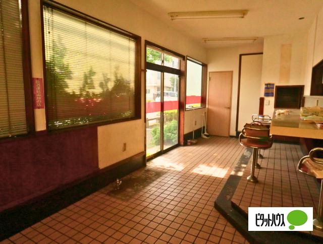 貝島町テナント 室内