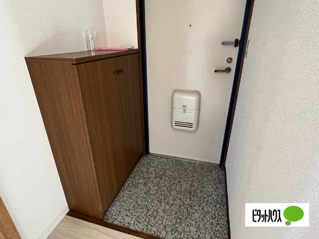 キャメリア　B棟（101） 玄関
