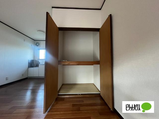 リエス駒生　2号棟（103） 収納