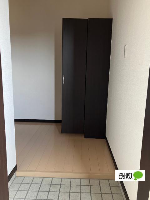 クラウドヒルズ（308） 玄関