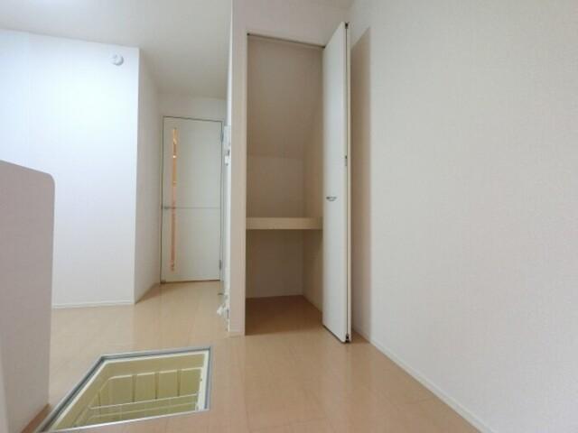 シャイニー（102） 部屋画像