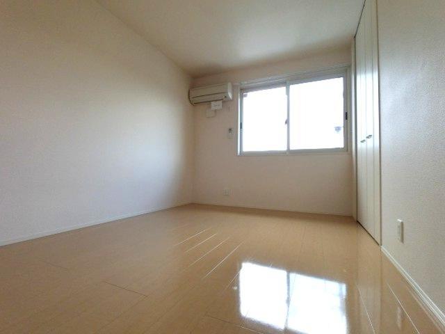 シャイニー（102） 部屋画像