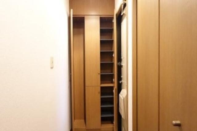 ロイヤル･ガーデン　Ｃ（101） 部屋画像