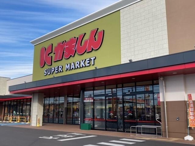 かましん カルナ駒生店：1100m