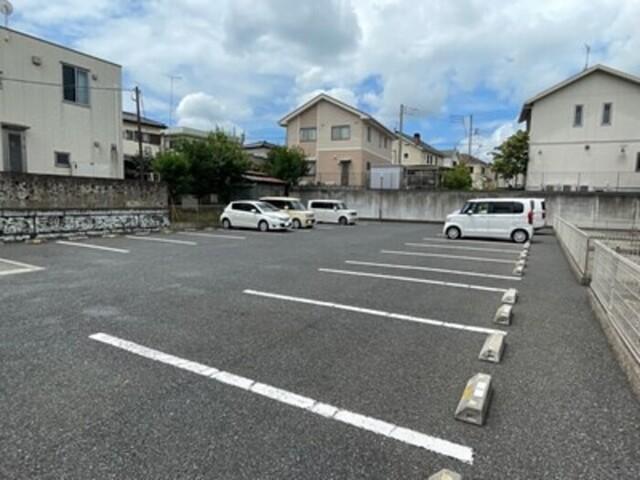 エルヴィレッジ　Ｇ（203） 駐車場