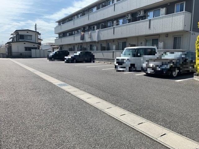グランビューコート　Ａ（106） 駐車場