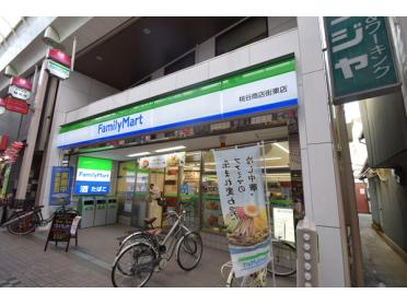 ファミリーマート桃谷駅東店：363m