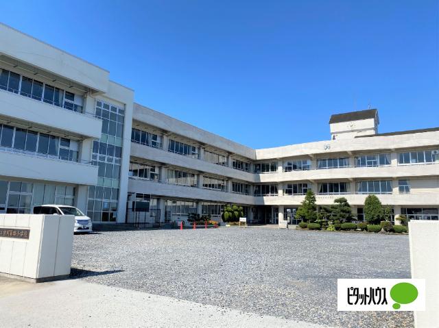 大崎市立古川第四小学校：712m