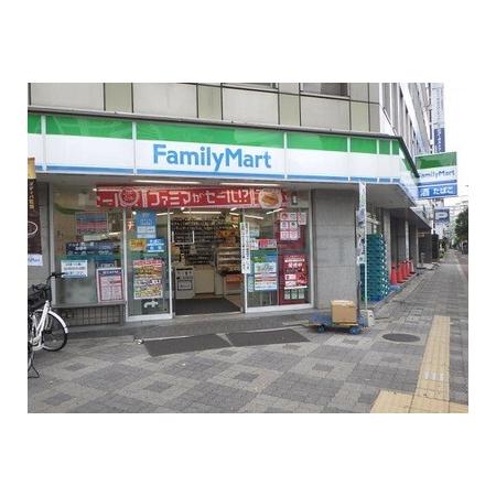 エスリード新大阪ヴェルデ 周辺環境写真5 ファミリーマート東中島一丁目店：301m