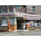 セブンイレブン大阪十三東1丁目店：199m