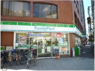 ファミリーマート西中島南方店：225m