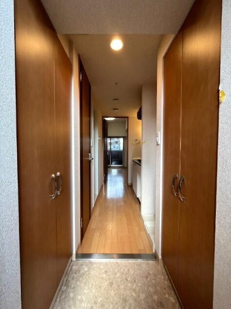エステムコート新大阪Ⅶステーションプレミアム 玄関