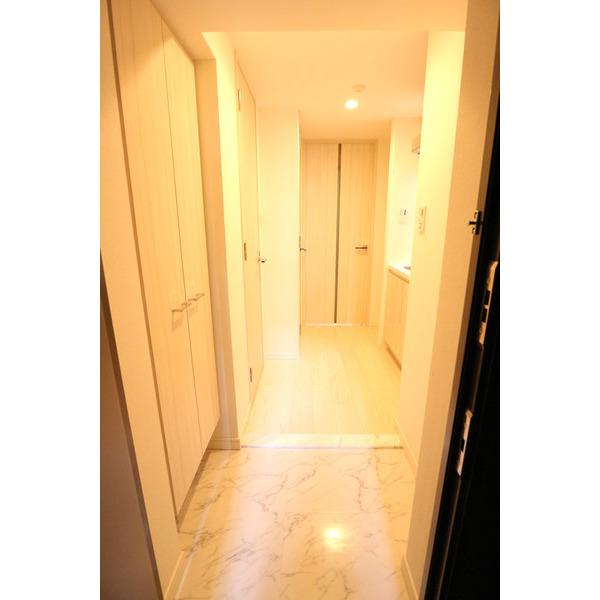 ルーエ本町 玄関