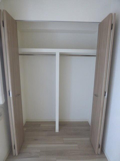 プレサンス松屋町グレース 収納