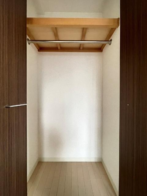 プレサンス梅田北パワーゲート 収納