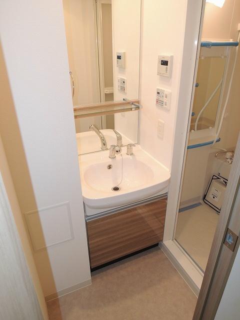プレサンス梅田東ディアロ 洗面
