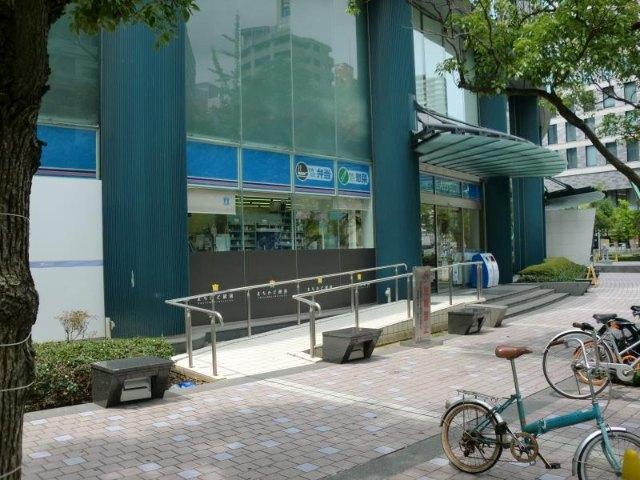 ローソン江戸堀センタービル店：150m