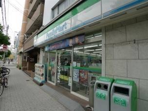 ファミリーマート大淀南店：77m