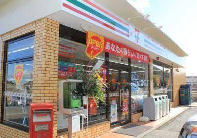 セブンイレブン大阪天神橋8丁目店：237m