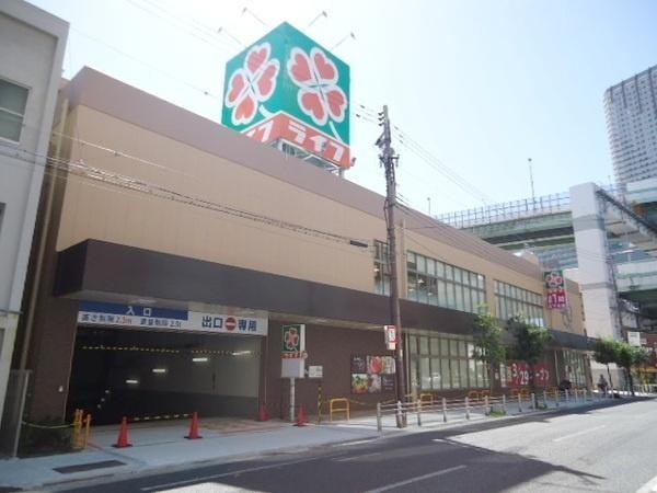 ライフ阿波座駅前店：440m