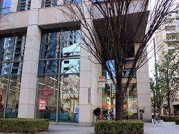 なにわ筋新町郵便局：398m