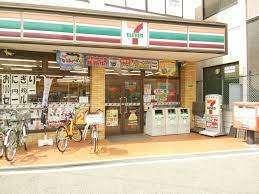 セブンイレブン大阪東三国駅北口店：118m
