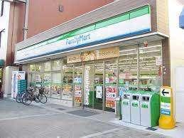 ファミリーマート南堀江四丁目店：102m