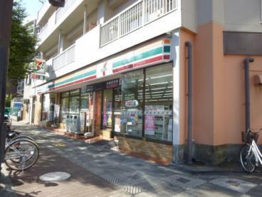 セブンイレブン大阪東中島1丁目店：178m
