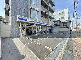 ローソン吹田豊津中学校前店：130m