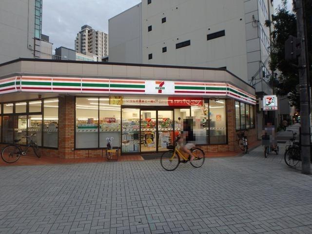 セブンイレブン大阪金蘭会前店：307m