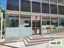 セブンイレブン大阪南本町2丁目店：95m