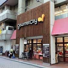 ダイエー江坂駅前店：339m