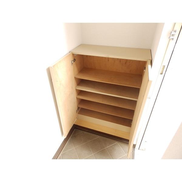 上野通ハイツ 玄関