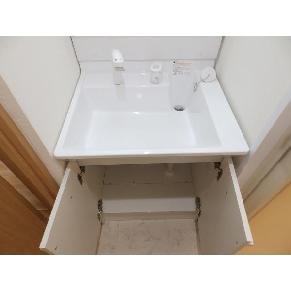 灘北通9丁目一戸建 収納
