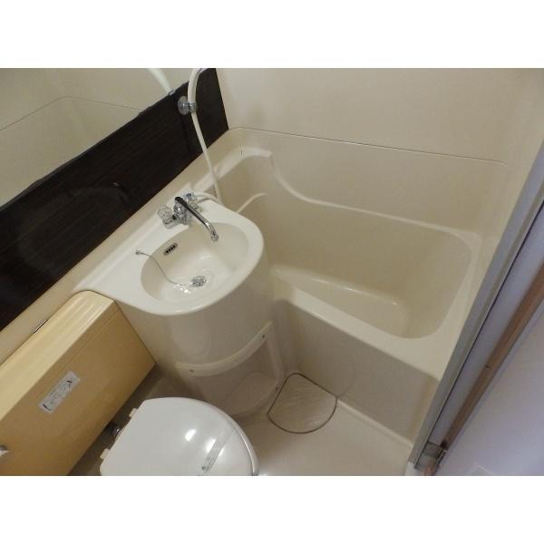 DCourt六甲（旧：ドミトリー阪急六甲） 部屋画像