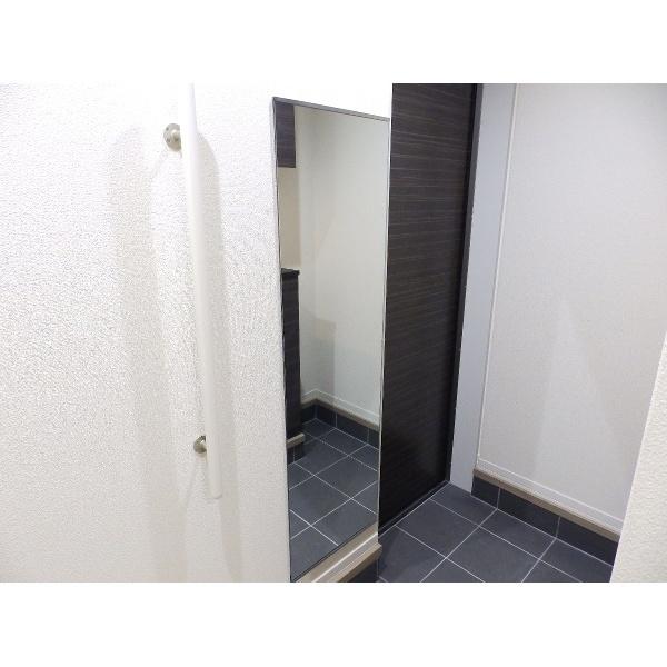 シャーメゾン六甲道 玄関