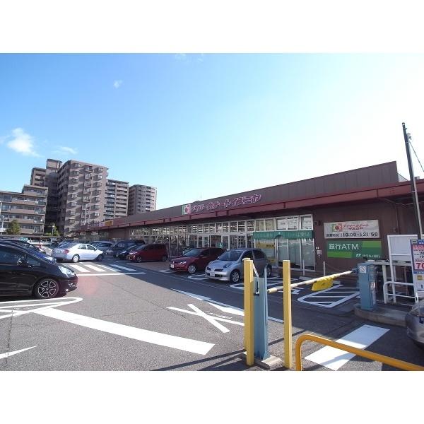 デイリーカナートイズミヤ御影店：260m