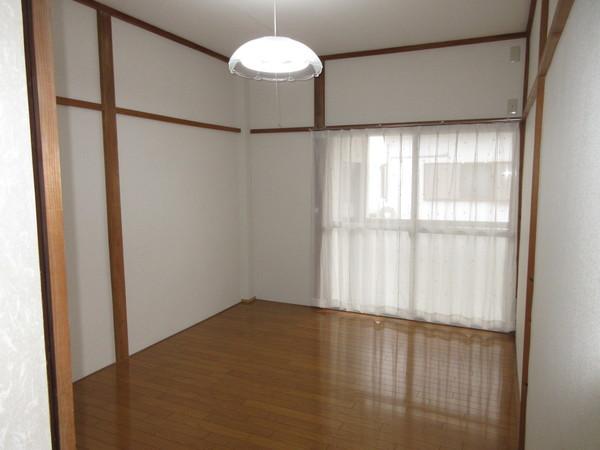 郡山市安積町荒井アパート リビング