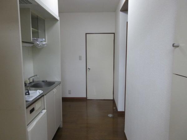 郡山市安積町荒井アパート 玄関