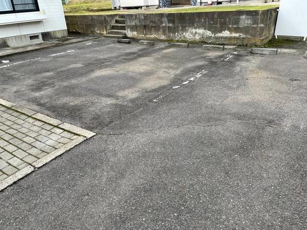 ディアスハイスリーＣ棟（202） 駐車場