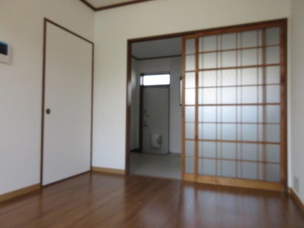 郡山市富久山町久保田アパート リビング