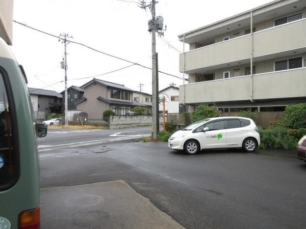 郡山市並木アパート 駐車場