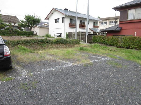 郡山市菜根マンション 駐車場