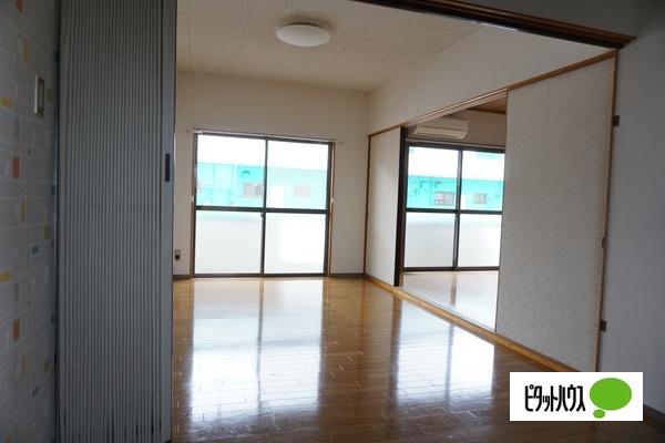 郡山市富田町アパート リビング